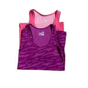 Women’s Lot Of Two Under Armor  Tank Tops A-4